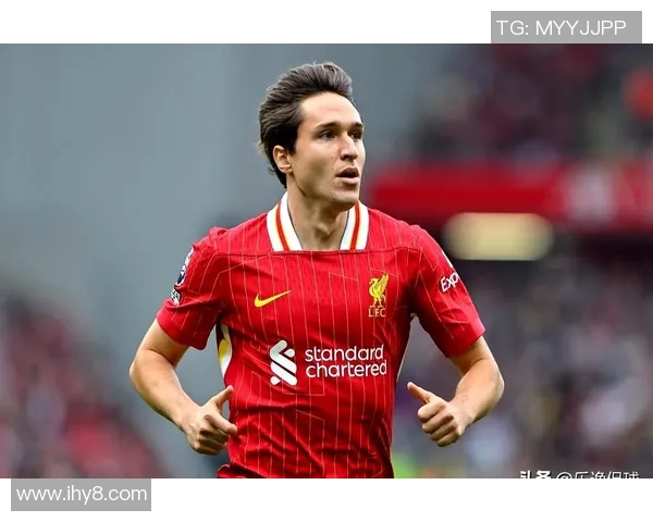 利物浦官方社媒晒海报庆祝索博斯洛伊与基耶萨生日快乐共祝新一年精彩表现